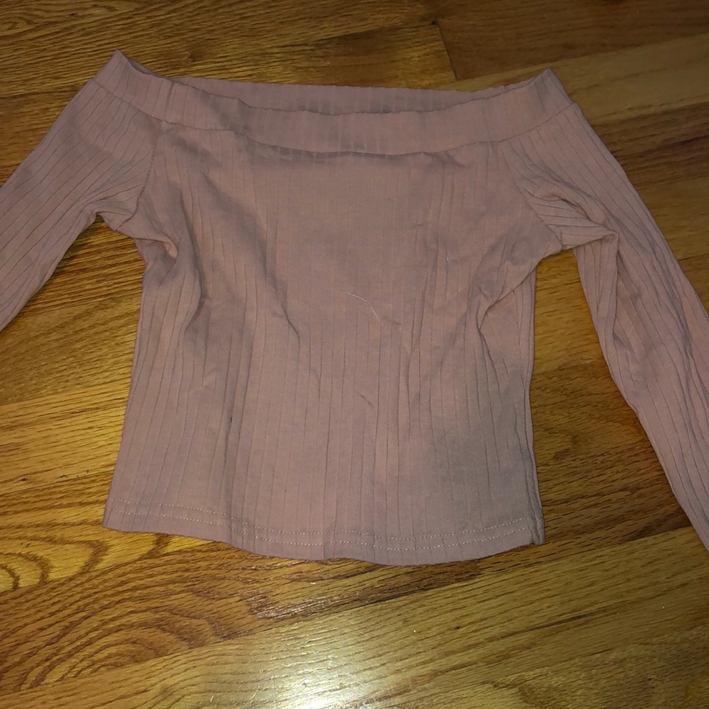 Off the shoulder long sleeve